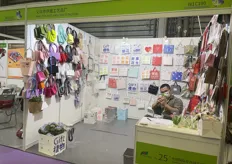 YiWu Arts and Crafts factory produces gift bags and packaging solutions.